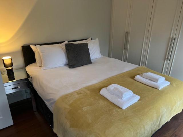 The House @ Sitwell Arms Hotel Renishaw Bagian luar foto