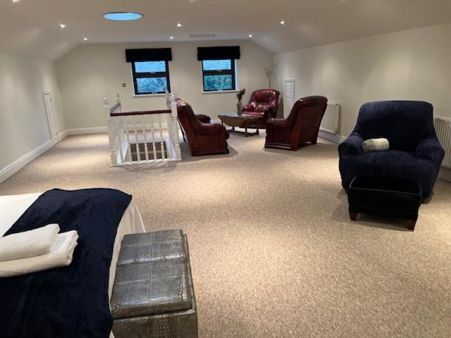 The House @ Sitwell Arms Hotel Renishaw Bagian luar foto