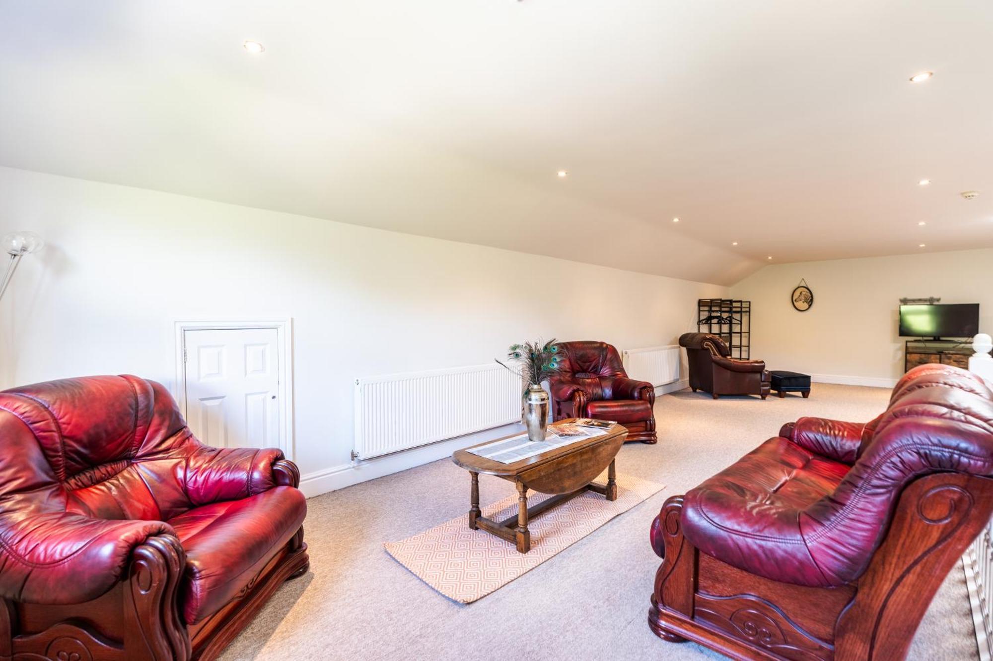 The House @ Sitwell Arms Hotel Renishaw Bagian luar foto