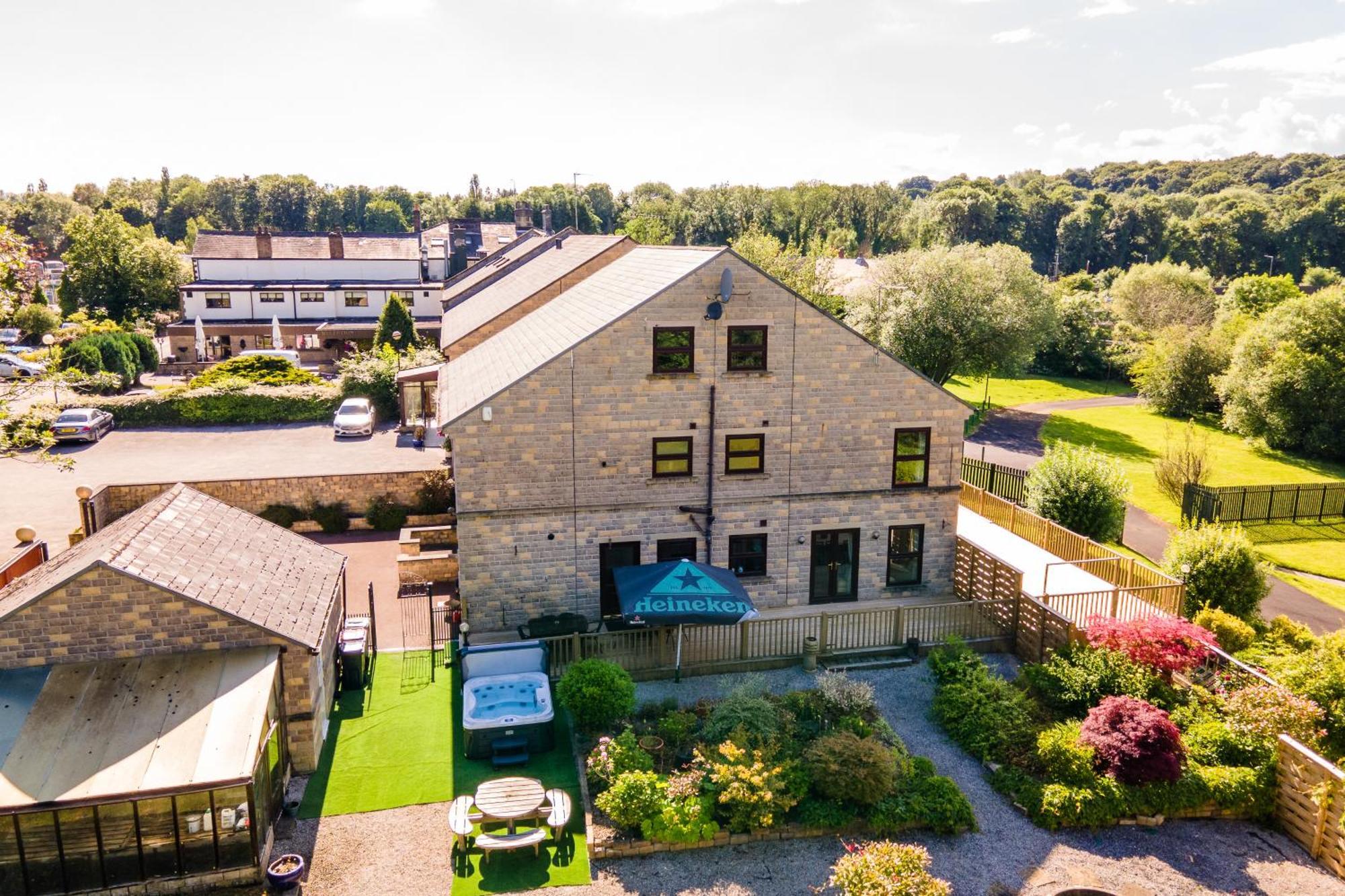 The House @ Sitwell Arms Hotel Renishaw Bagian luar foto