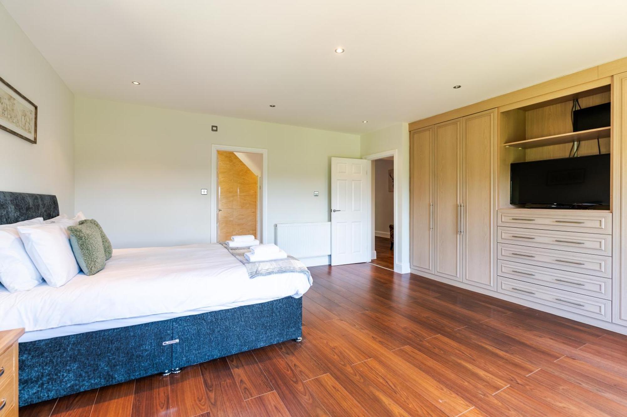 The House @ Sitwell Arms Hotel Renishaw Bagian luar foto