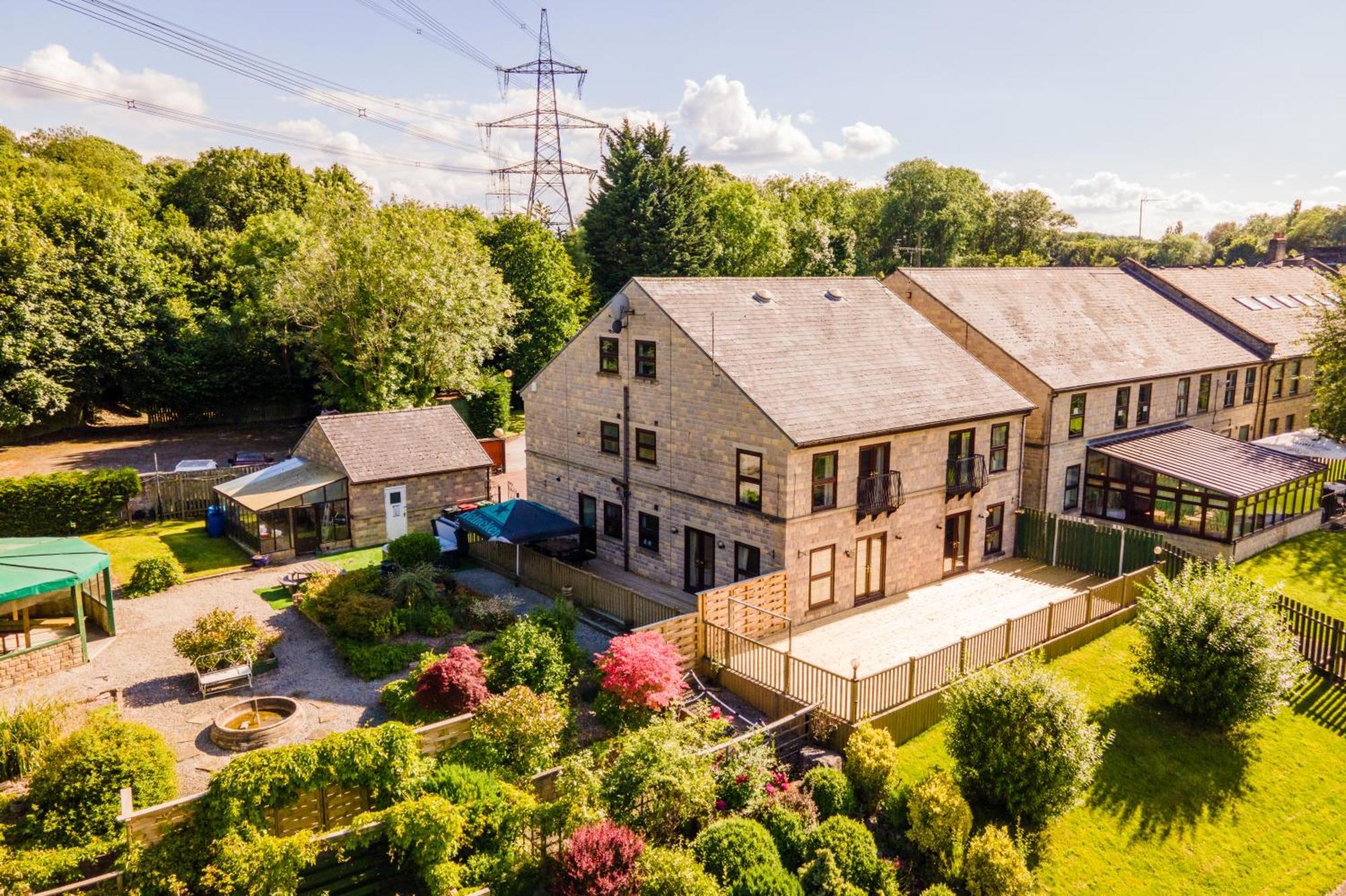The House @ Sitwell Arms Hotel Renishaw Bagian luar foto